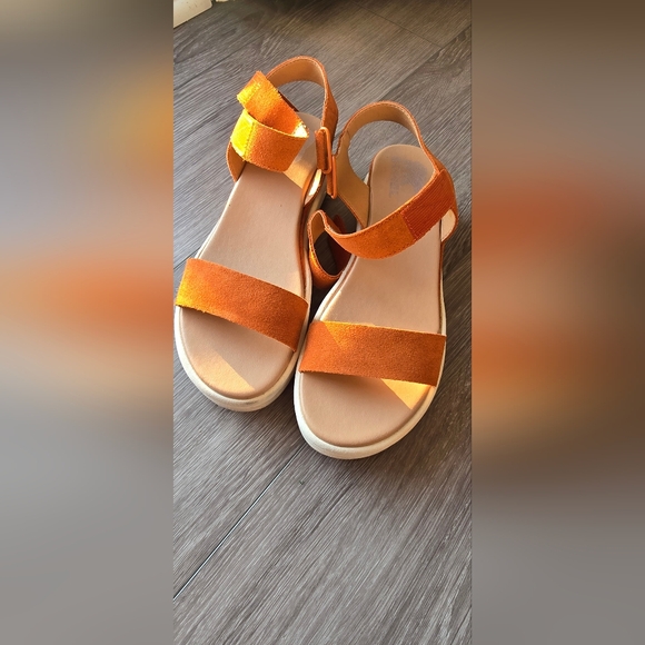 Sorel Canyon Gold Suede Cameron Sandal – Women’s 8, Velcro Platform - Picture 4 of 12